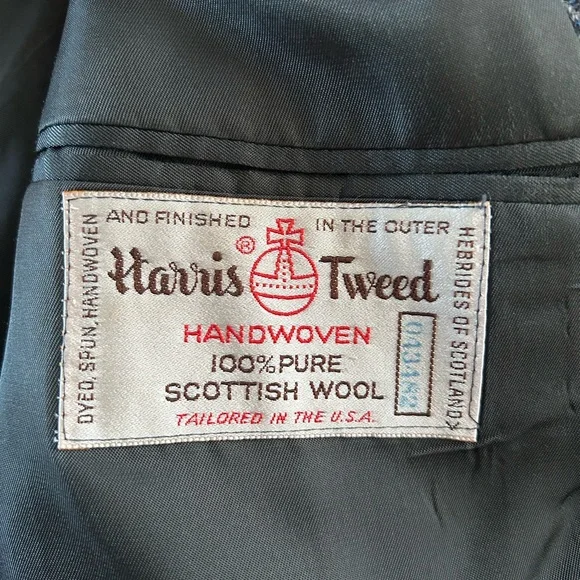 Classic Harris Tweed Gray Wool Blazer - Picture 7 of 7